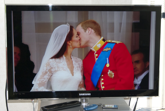 William & Kate - wedding kiss William & Kate - wedding kiss